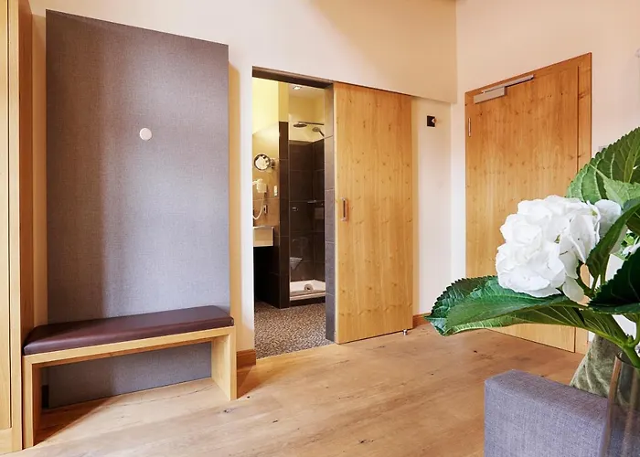 Homie Wiener Botschaft Hotel